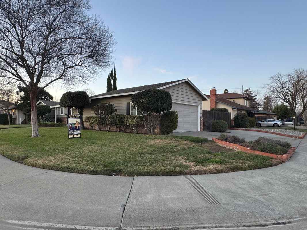 29 Cypress Dr - Photo 3 of 14