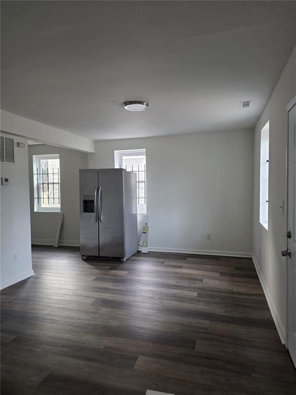 210 Ormond St Se - Photo 2 of 11