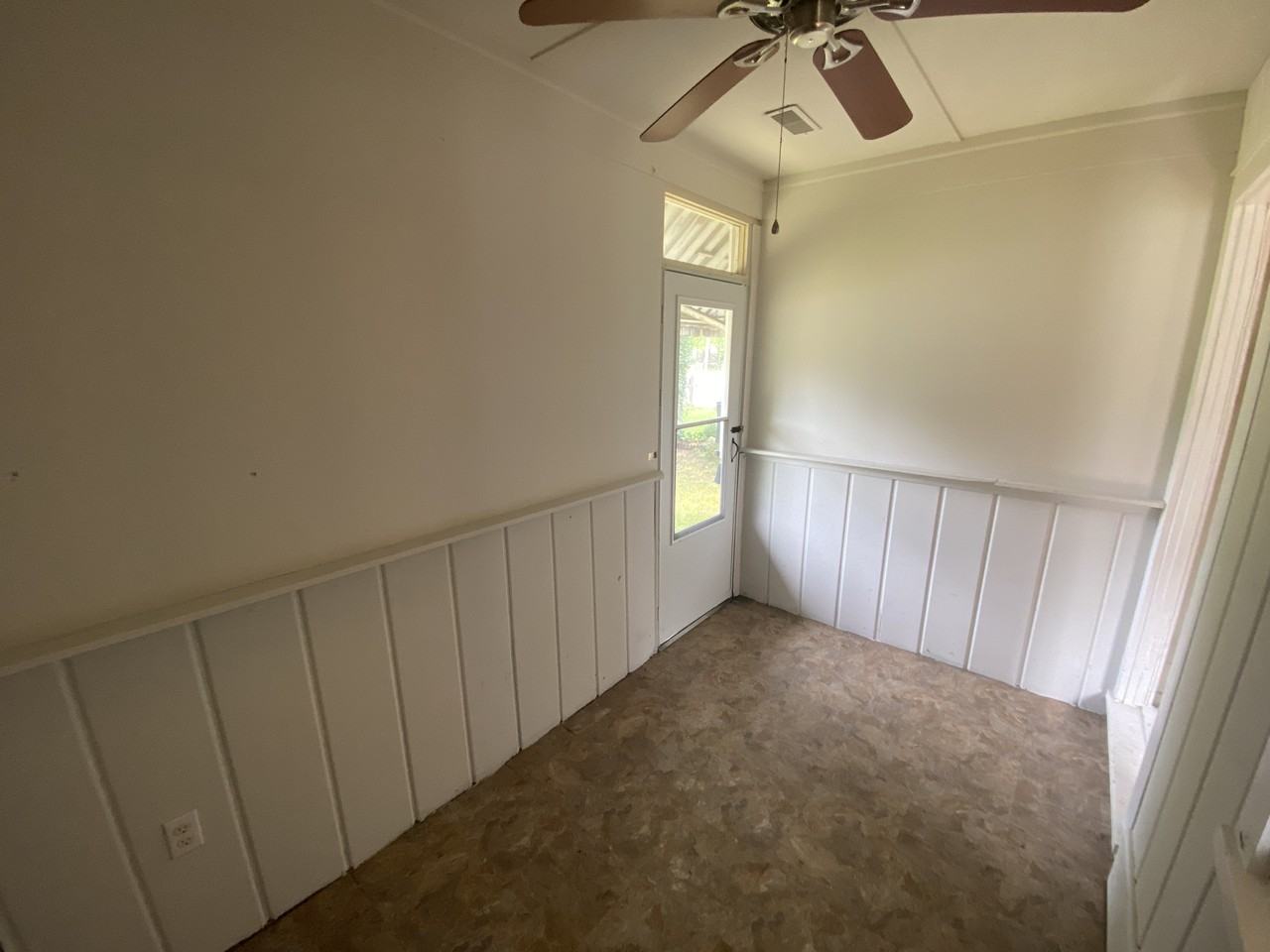 309 3rd Street - Photo 4 of 23