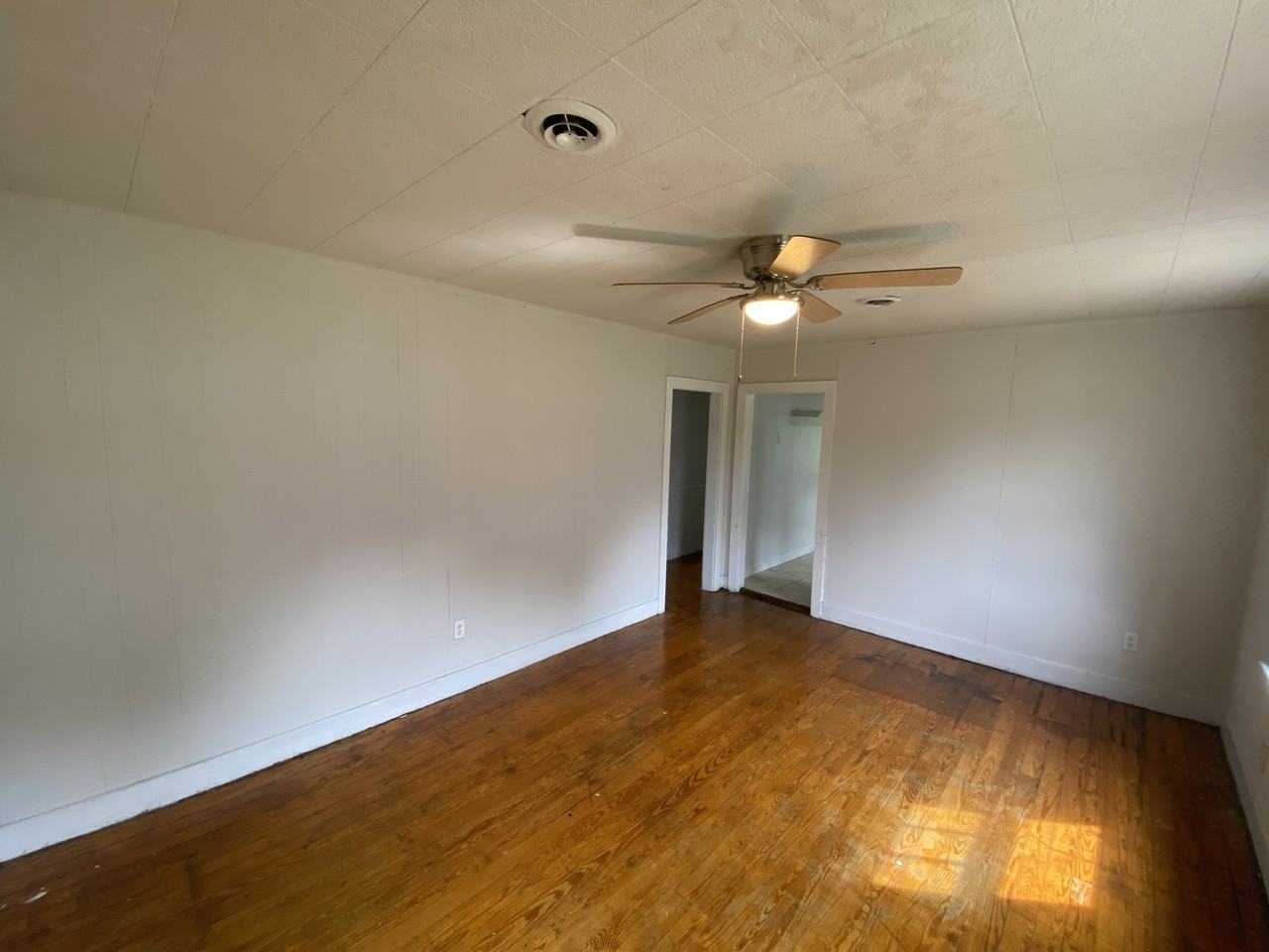 309 3rd Street - Photo 6 of 23