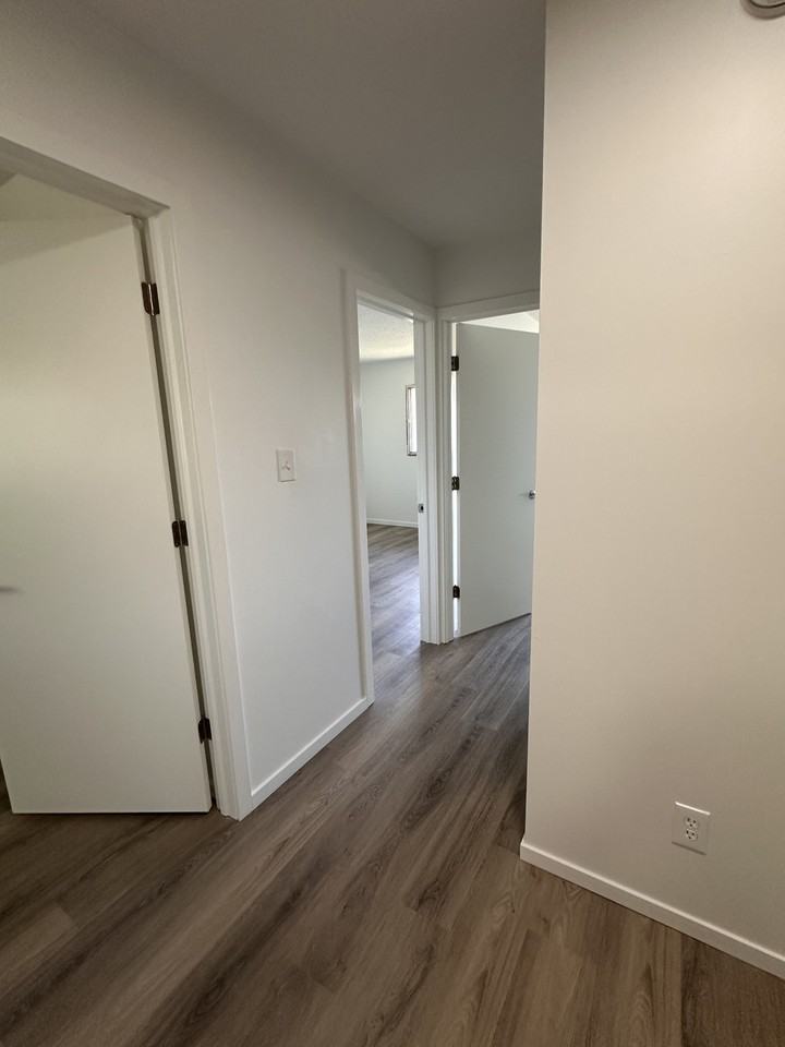 Inter-Struct Townhouses - Photo 5 of 11