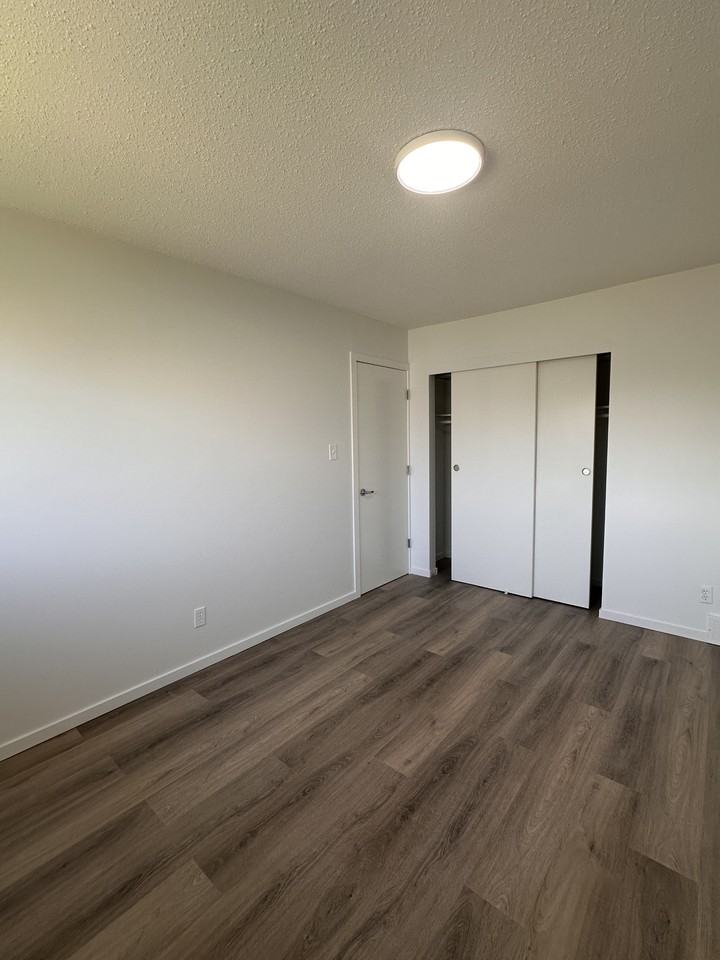 Inter-Struct Townhouses - Photo 6 of 11