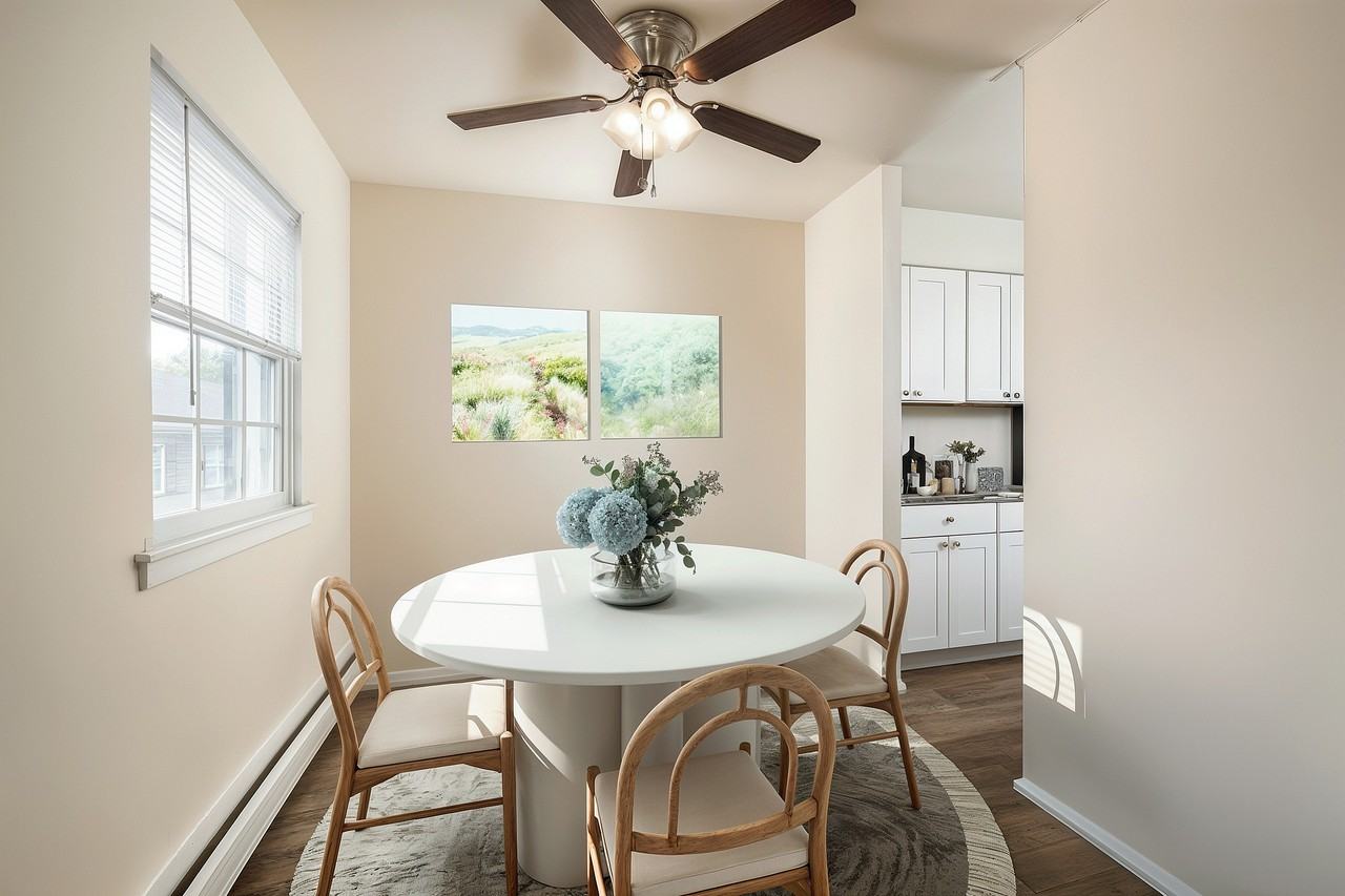 Goshen Manor - Photo 6 of 41