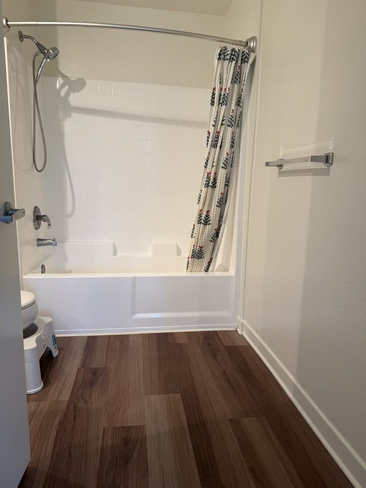 22 W Green St #210 - Photo 2 of 4