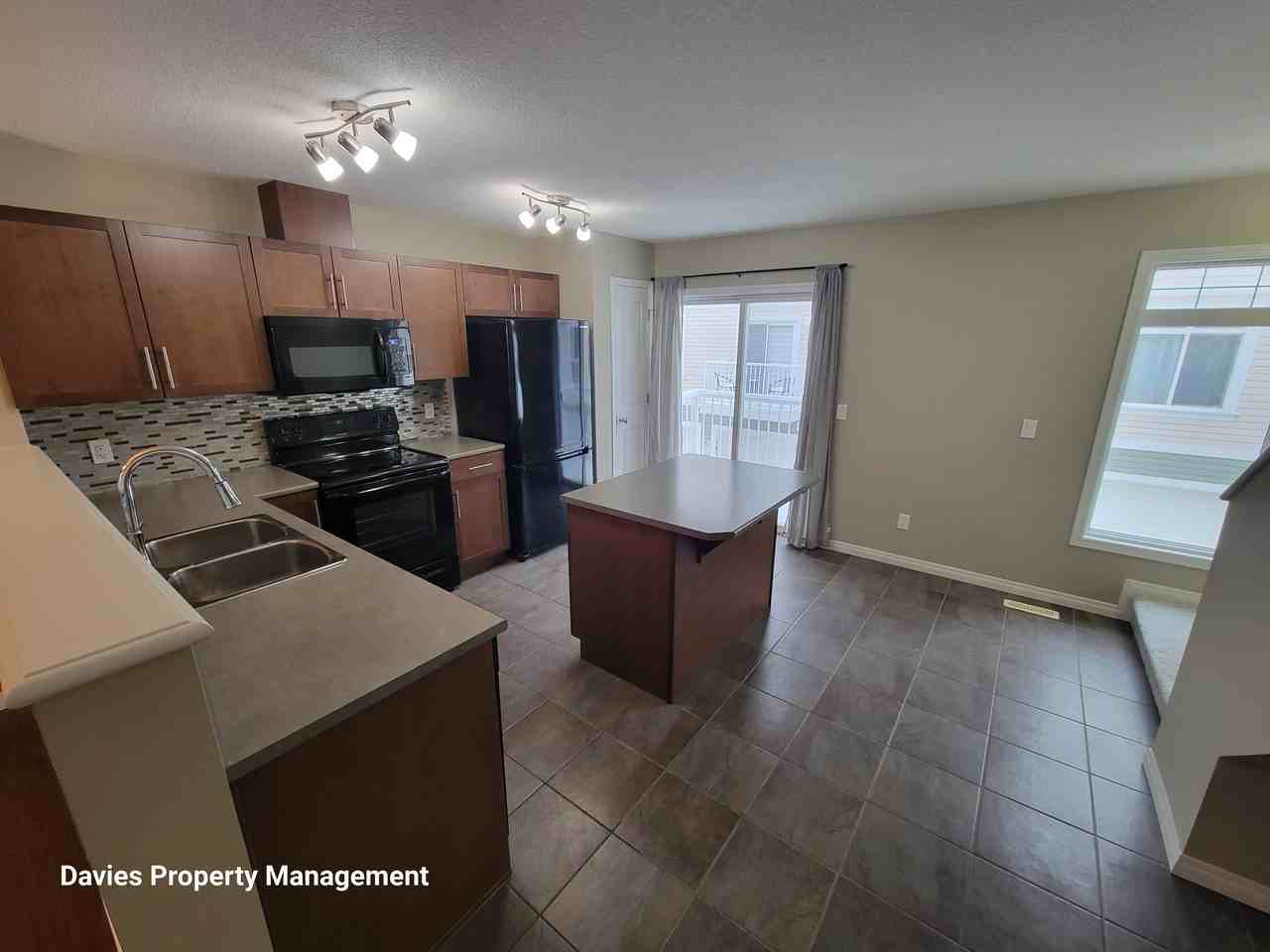 1804 70 St Sw - Photo 3 of 32