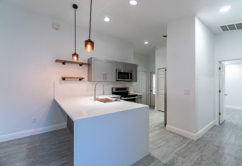 1903 Seatonham St #1 - Photo 3 of 14