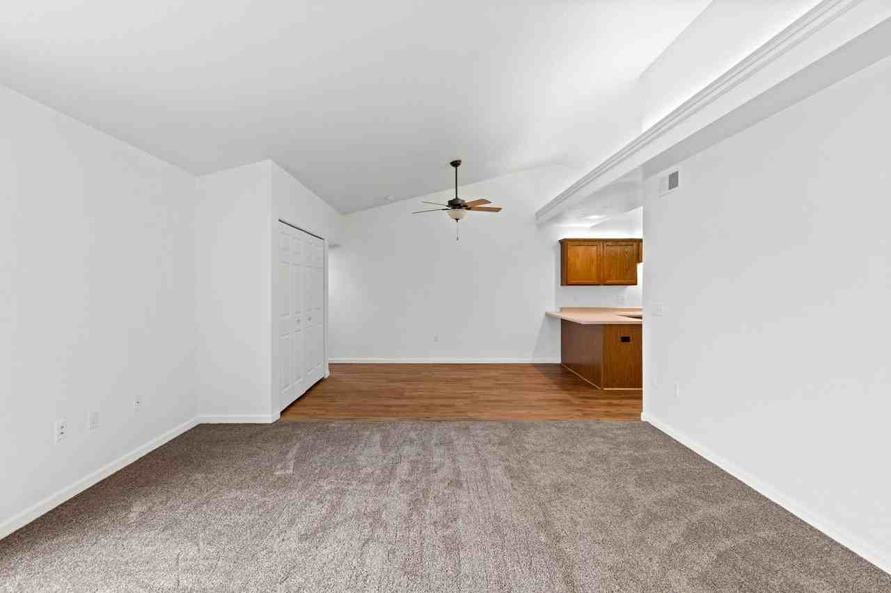 Sawgrass - Photo 7 of 24