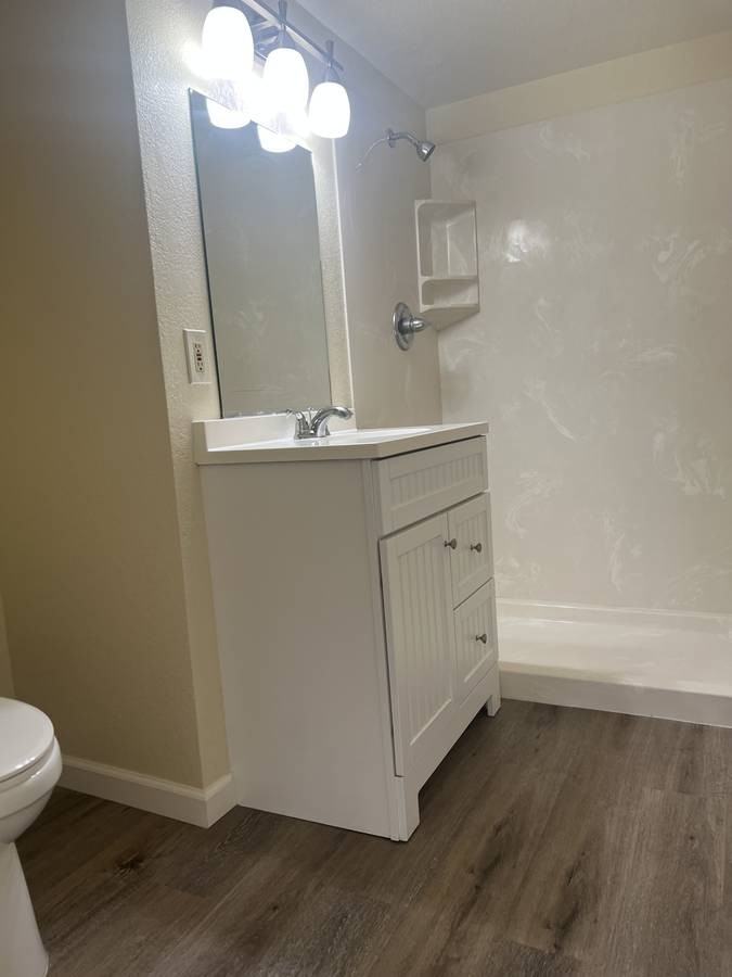 212 S Orange Ave #201 - Photo 4 of 5