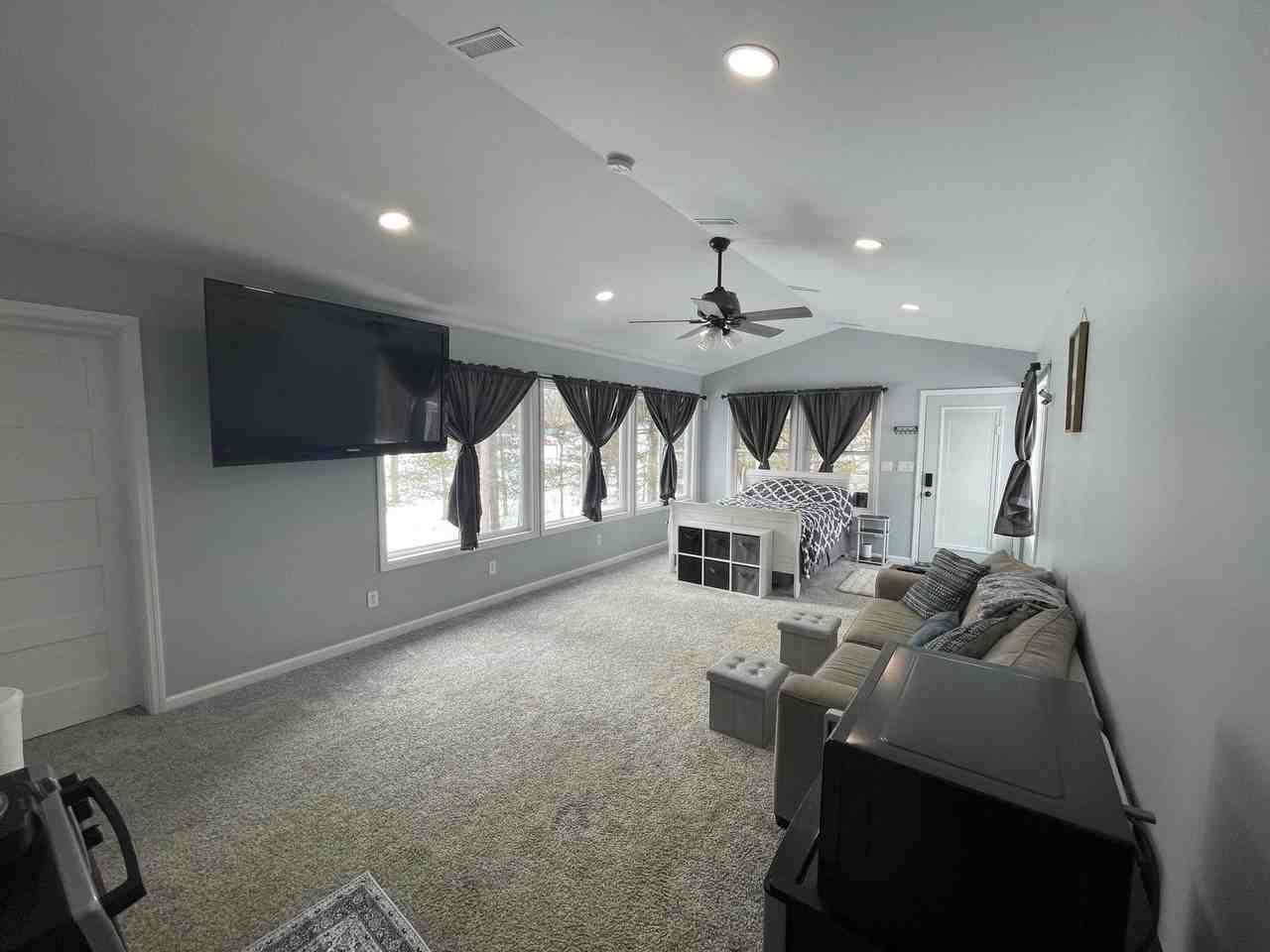 9762 Homestead Dr #01 - Photo 3 of 21