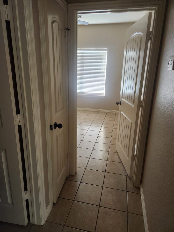 437 W Dunlap Ave #NA - Photo 6 of 19