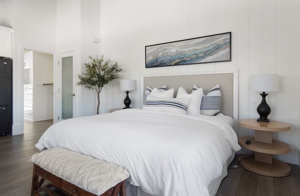 1935 Coast Blvd #1935-5 - Photo 5 of 9