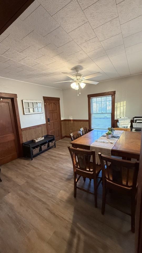 137 N Columbia Ave #NA - Photo 4 of 12