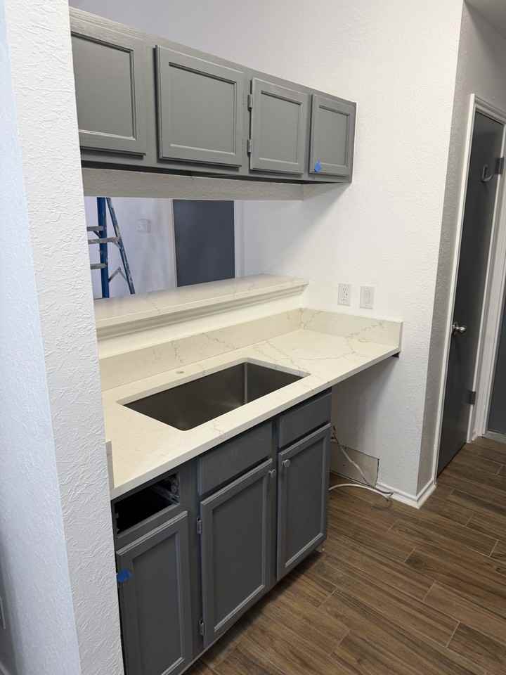 524 Cutty Trl #B - Photo 2 of 15