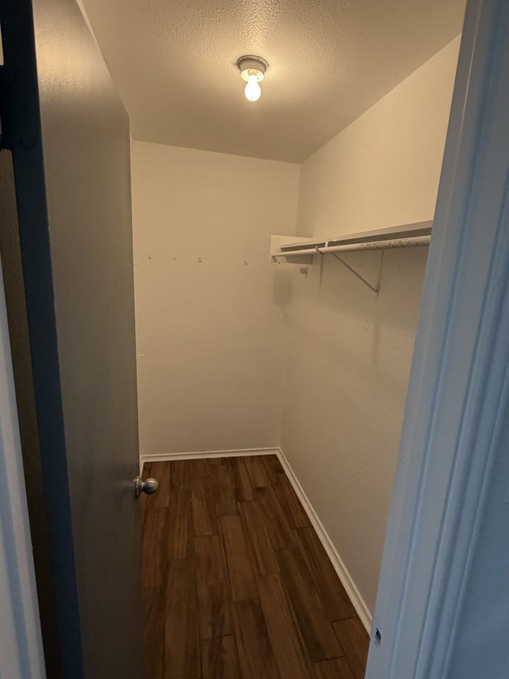 524 Cutty Trl #B - Photo 7 of 15