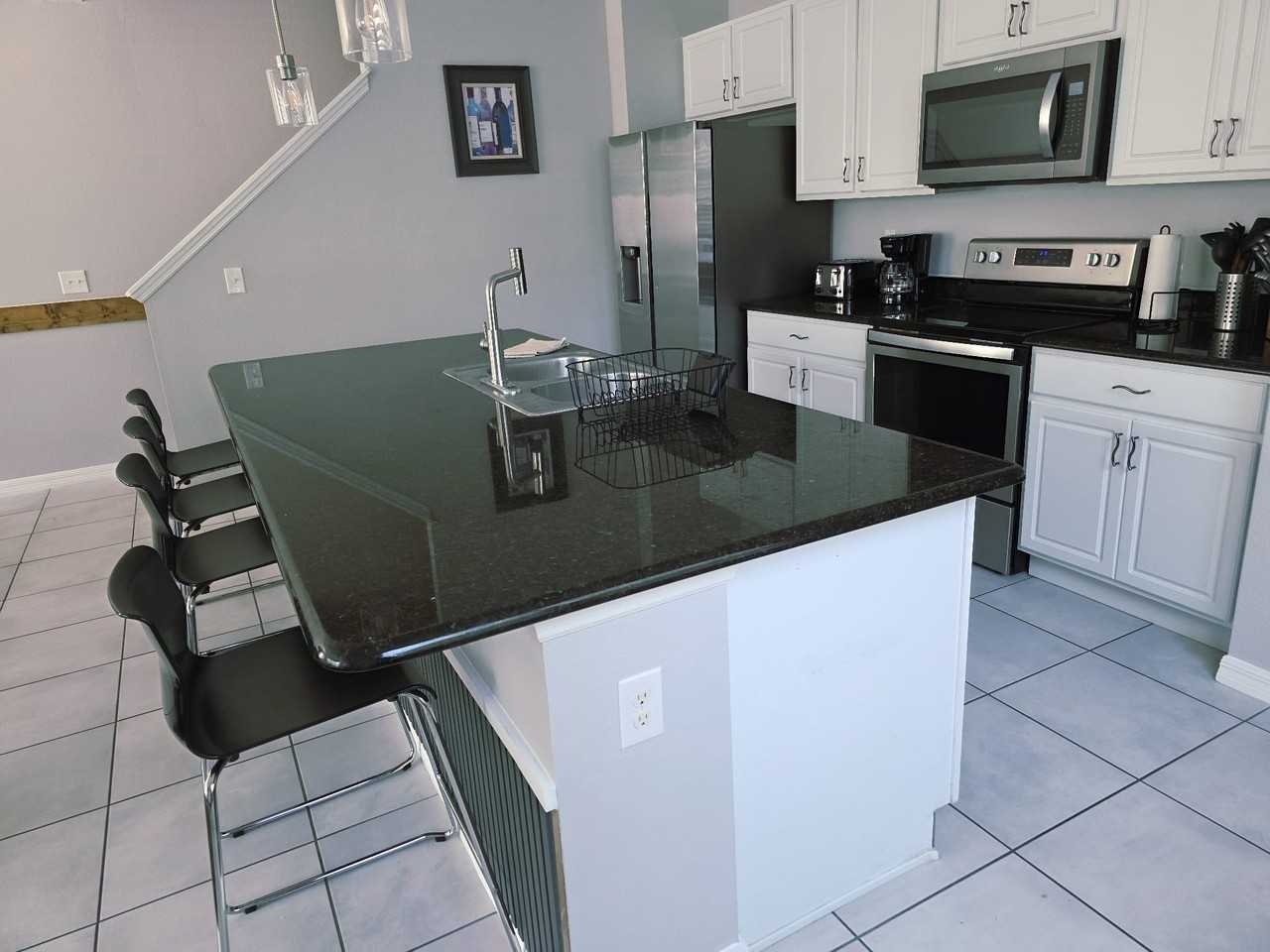 5100 Adelaide Dr #NA - Photo 4 of 28