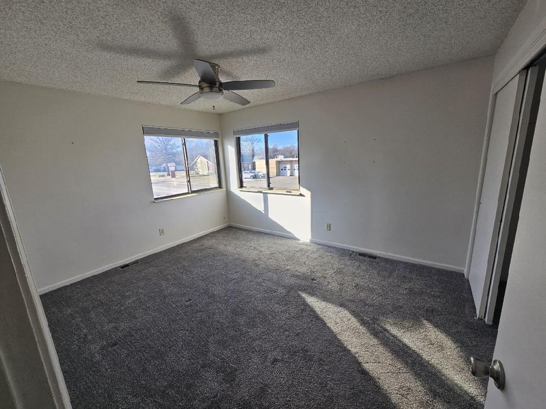 8724 W University St #C - Photo 3 of 10