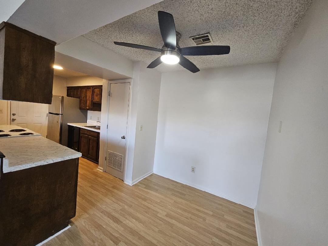 8724 W University St #C - Photo 4 of 10