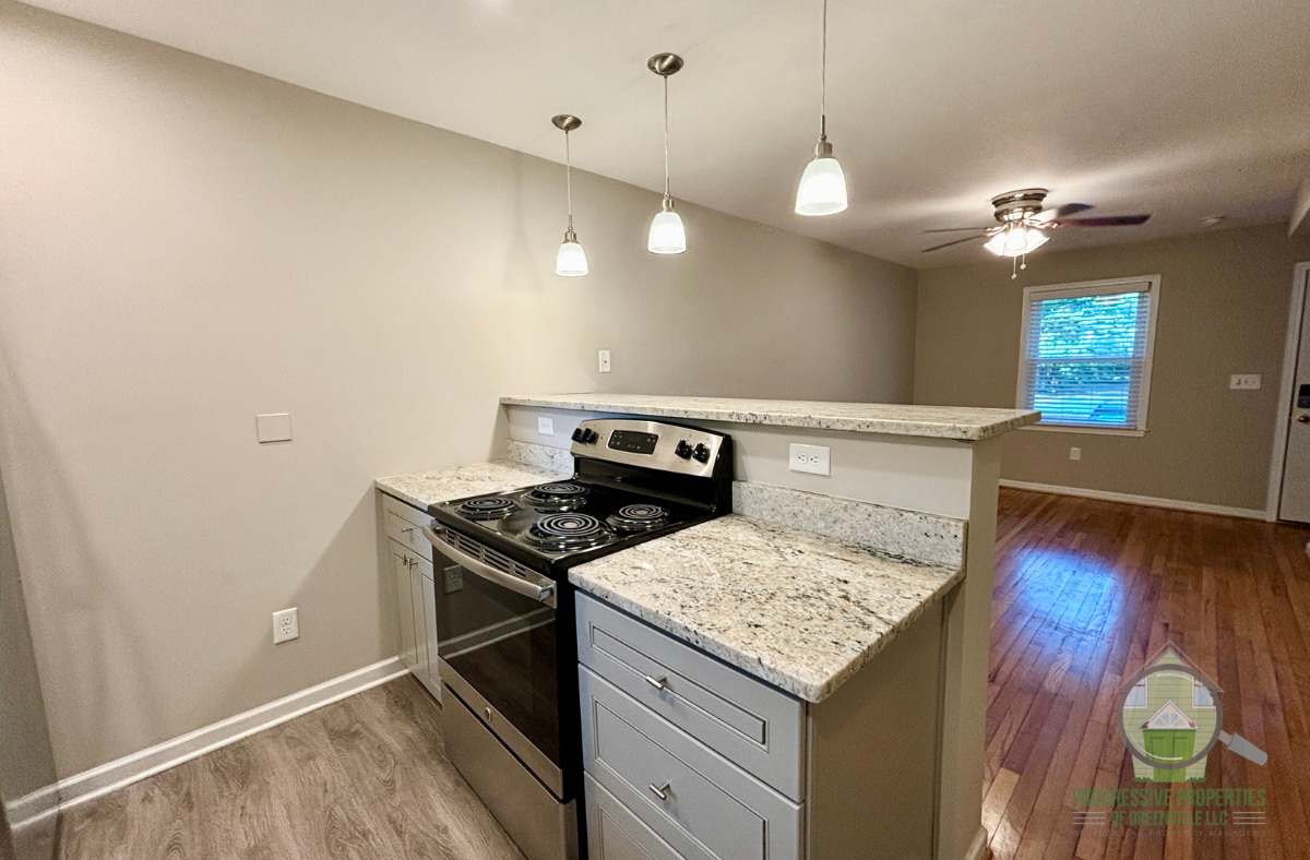 802 Hampton Ave #A - Photo 5 of 12