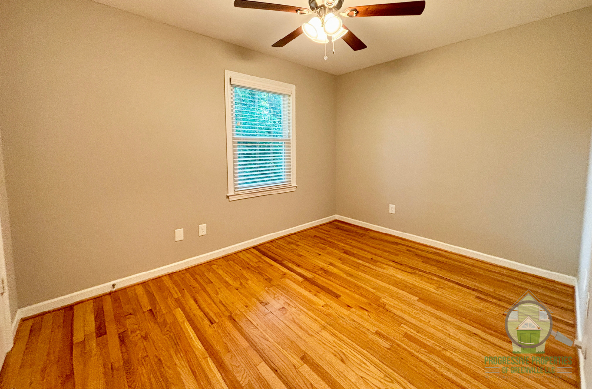 802 Hampton Ave #A - Photo 7 of 12