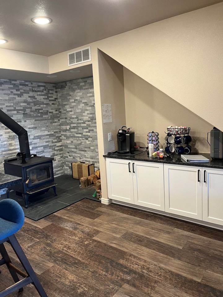 966 N Harmony Dr - Photo 3 of 15