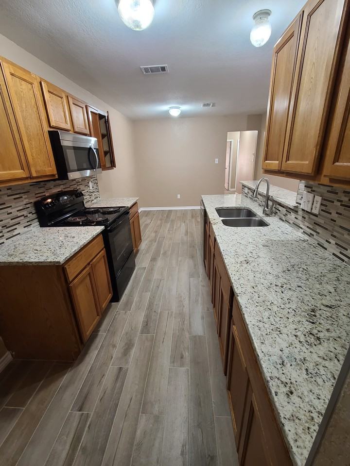 8015 Julie Ave #NA - Photo 2 of 18