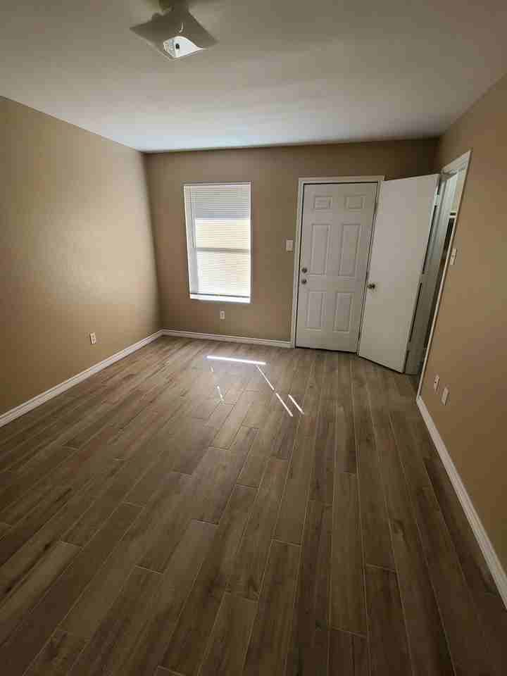 8015 Julie Ave #NA - Photo 4 of 18