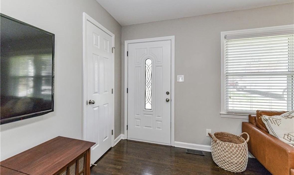 4201 Seaforth Dr #NA - Photo 6 of 25