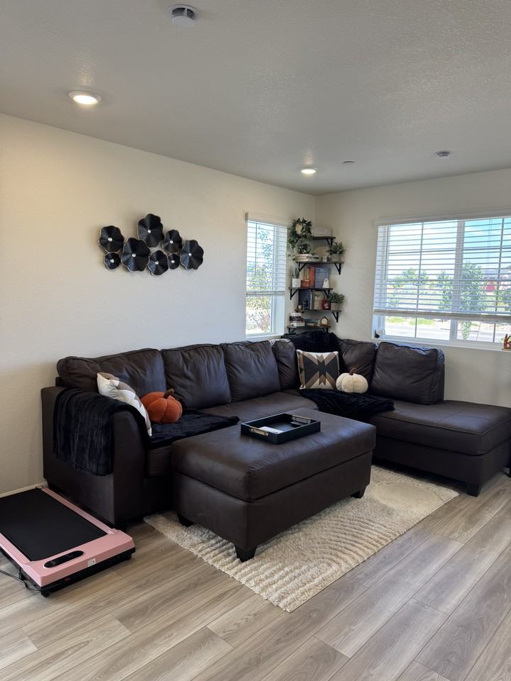 10339 Vaughn Way #NA - Photo 3 of 29