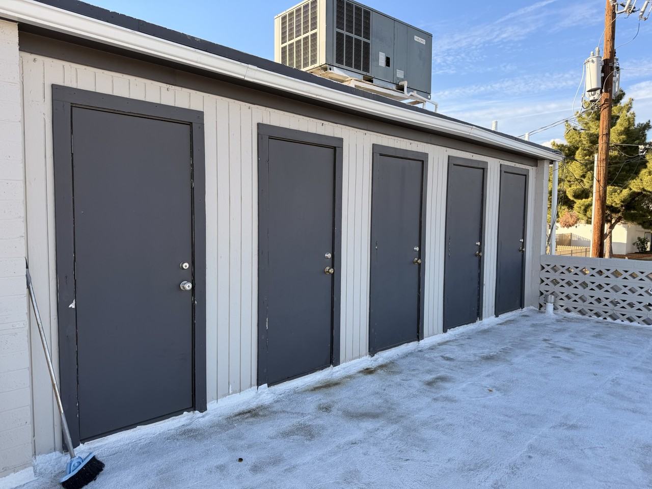 6512 N 63rd Ave #5 - Photo 2 of 10