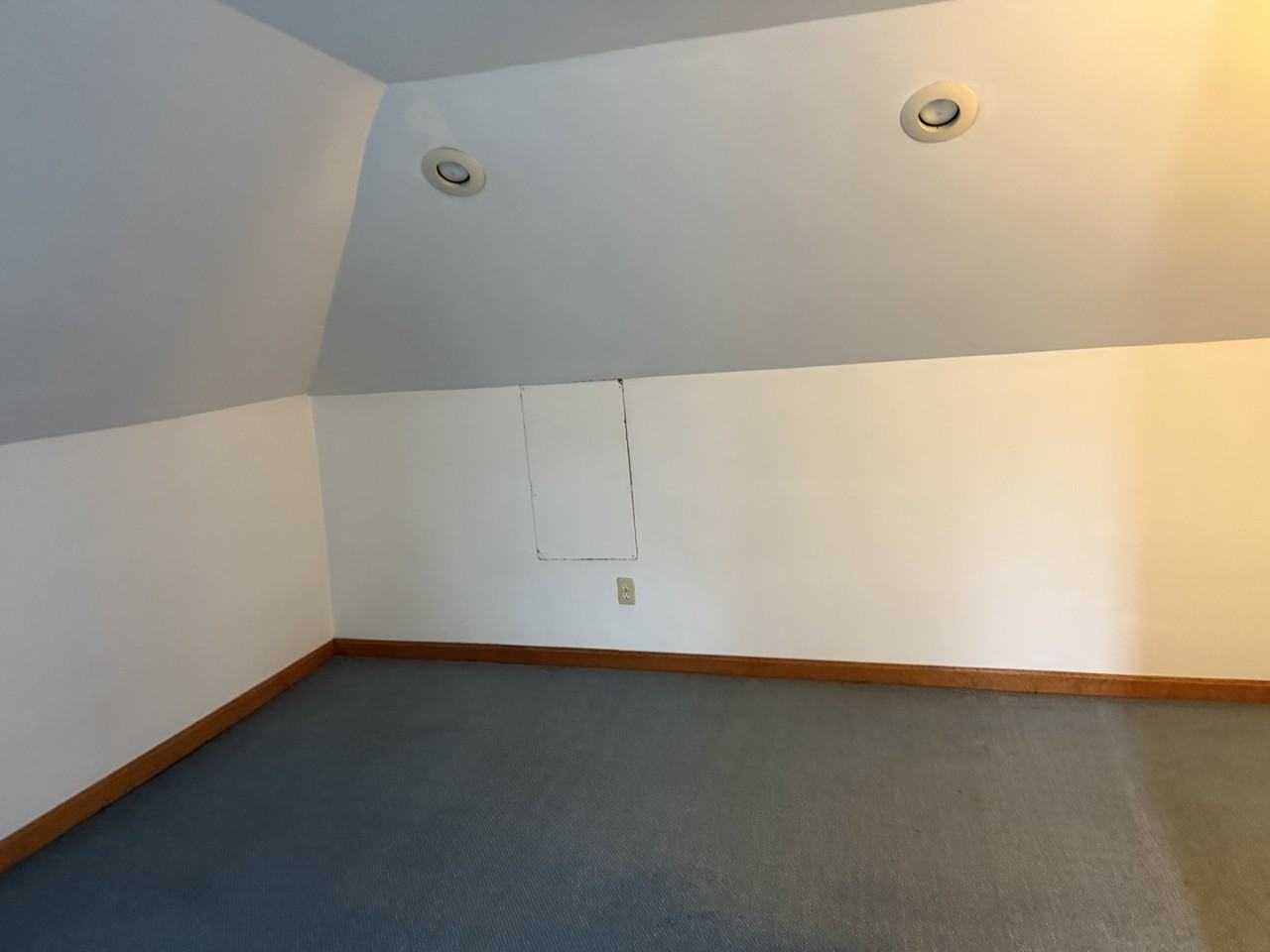 15 Heaton Ave #2 - Photo 3 of 6