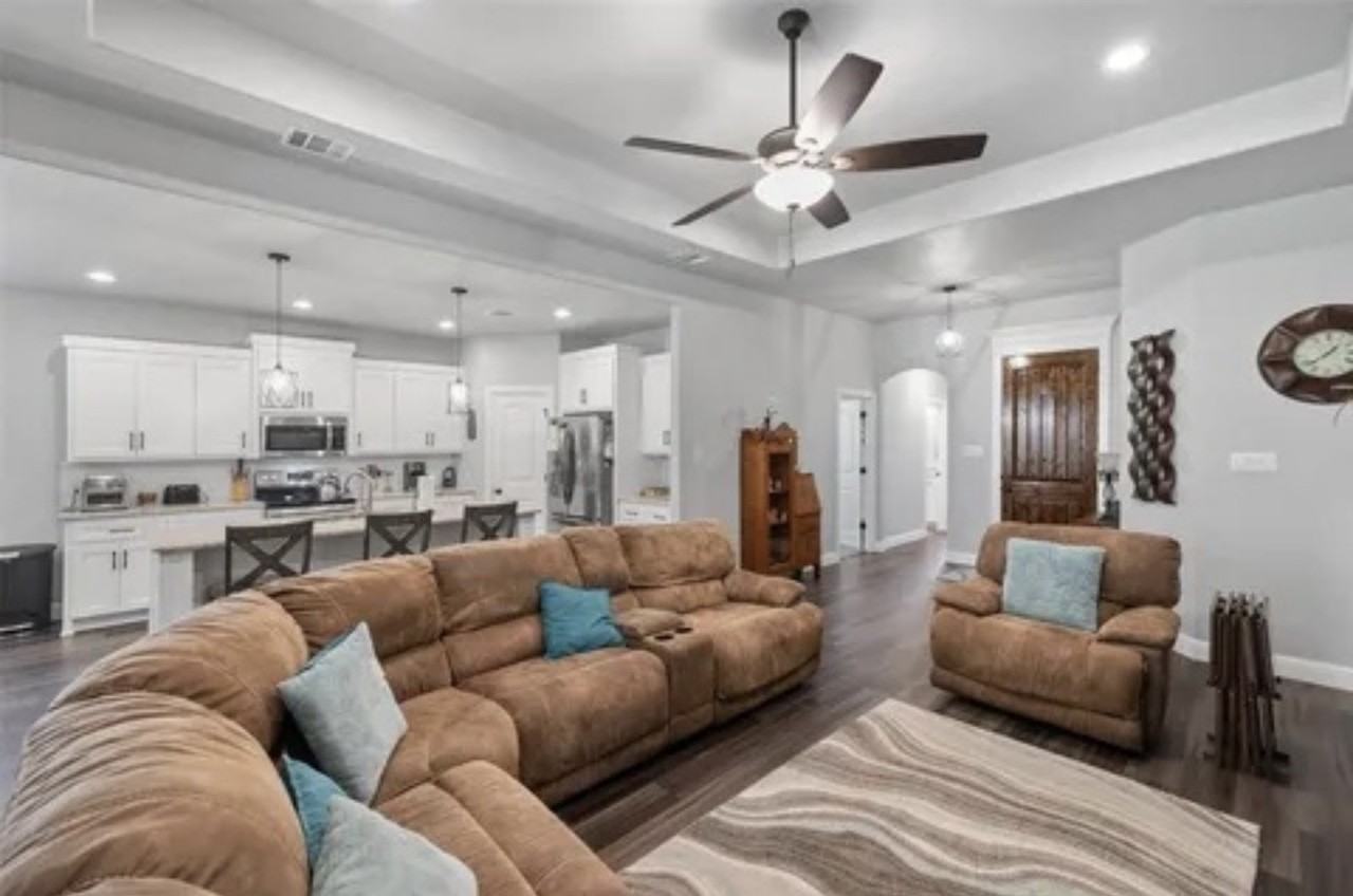 1418 Cheyenne Trl #NA - Photo 6 of 16