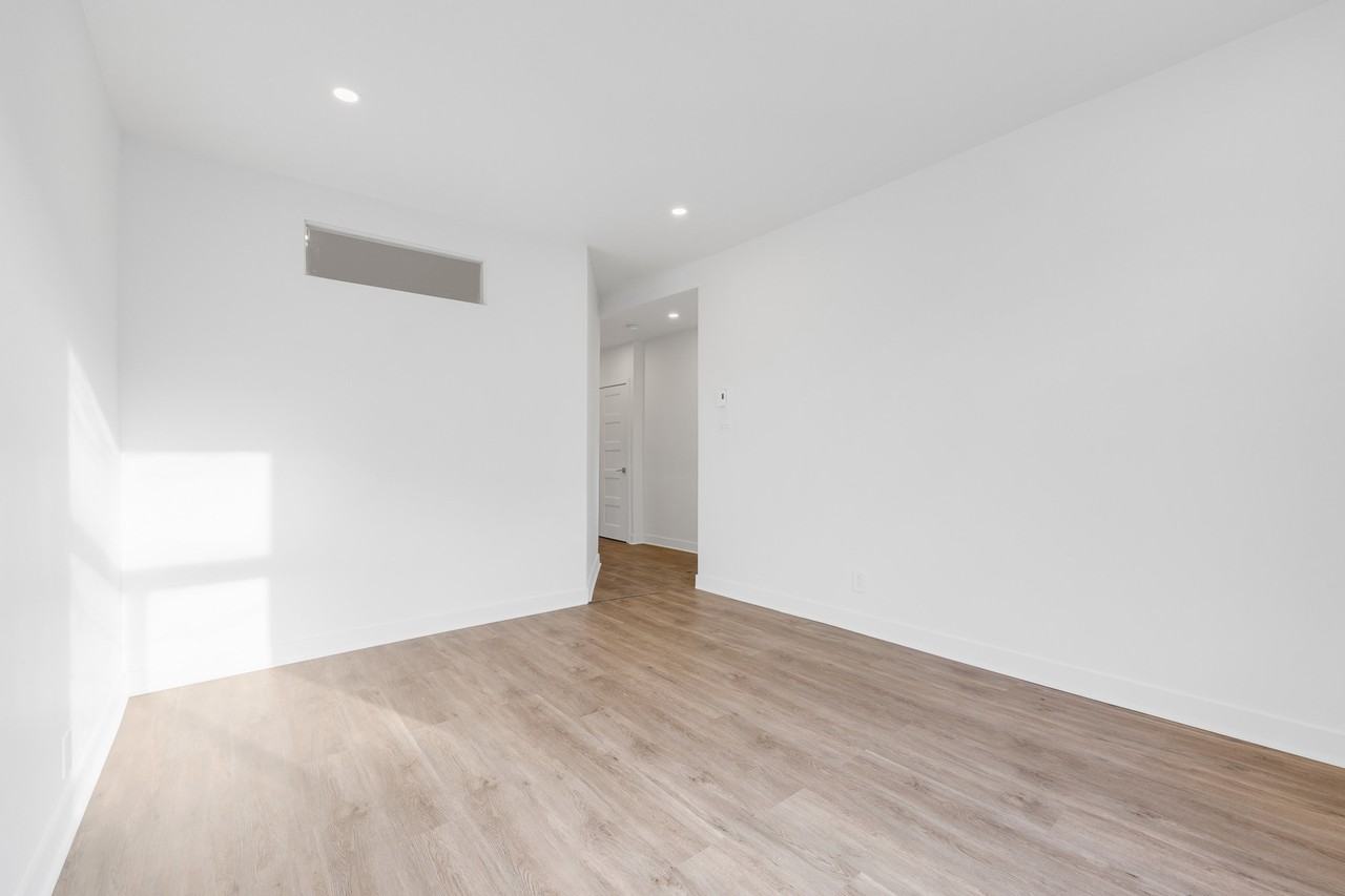 1109 Rue De Montmorency - Photo 7 of 12