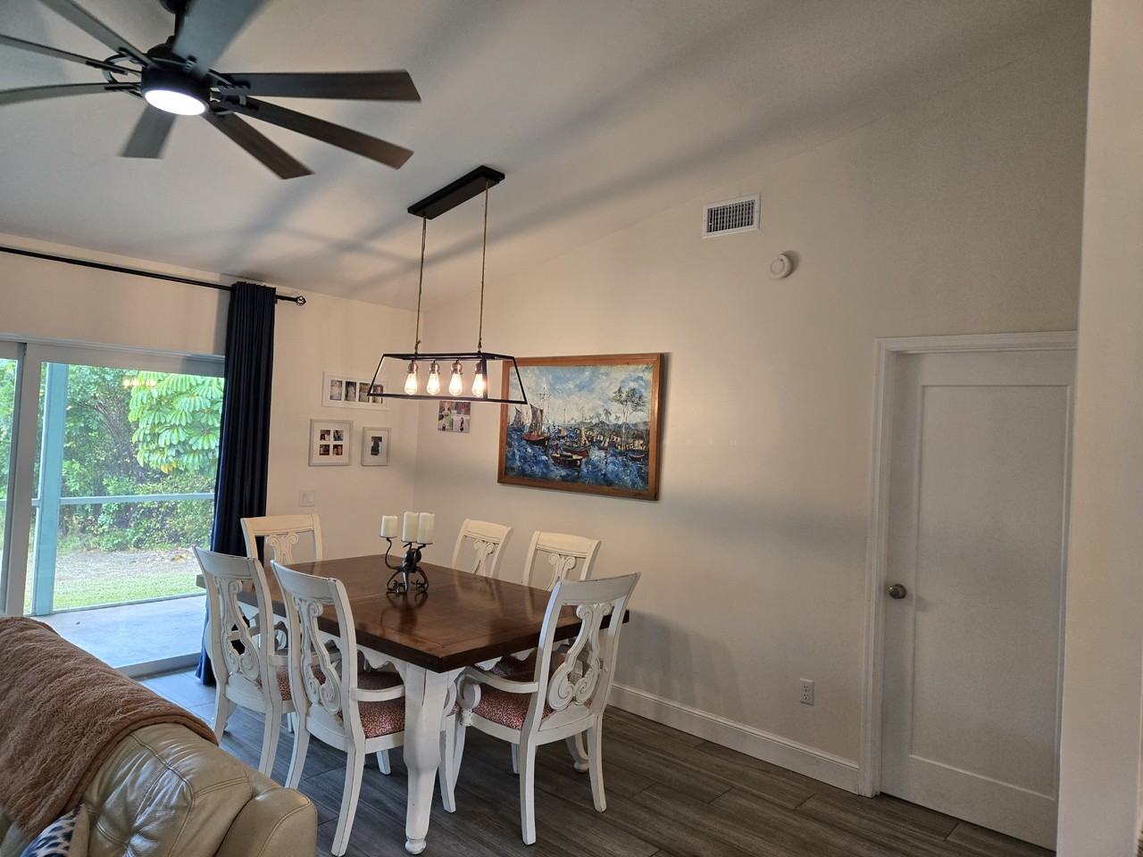 9300 Se Eagle Ave #NA - Photo 4 of 14