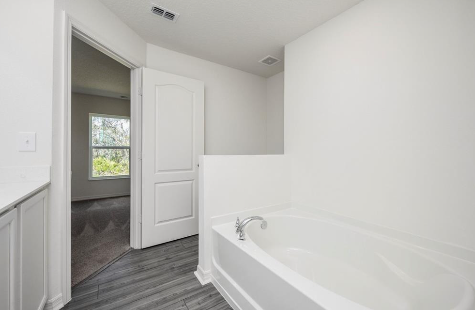 5236 Imagination Dr #NA - Photo 4 of 8