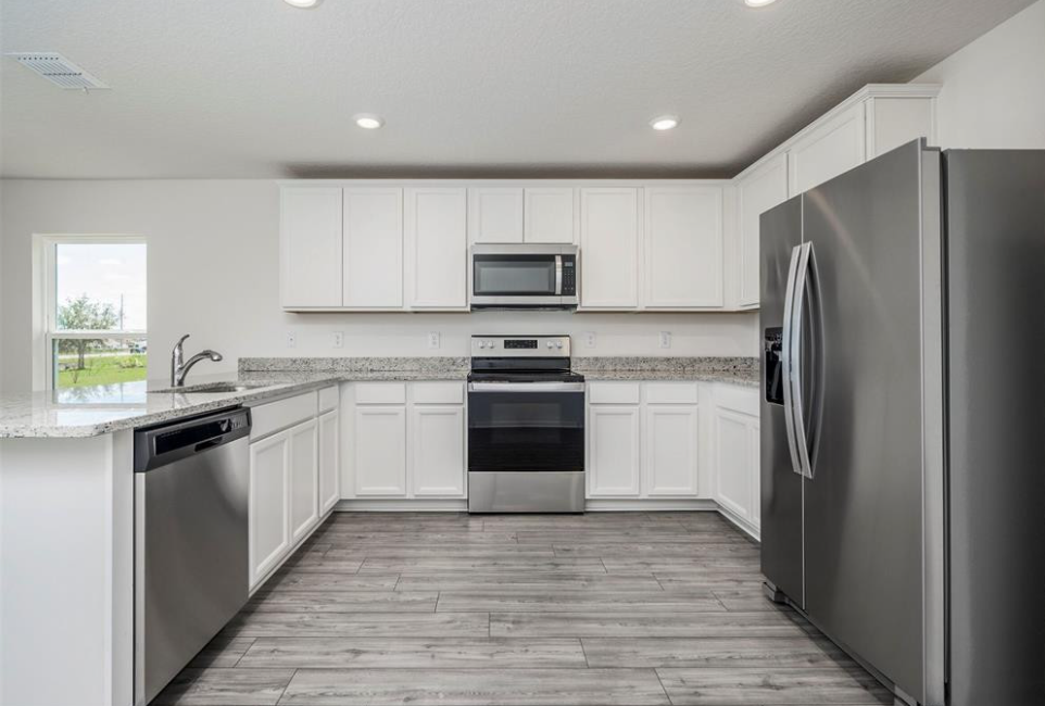 5236 Imagination Dr #NA - Photo 7 of 8