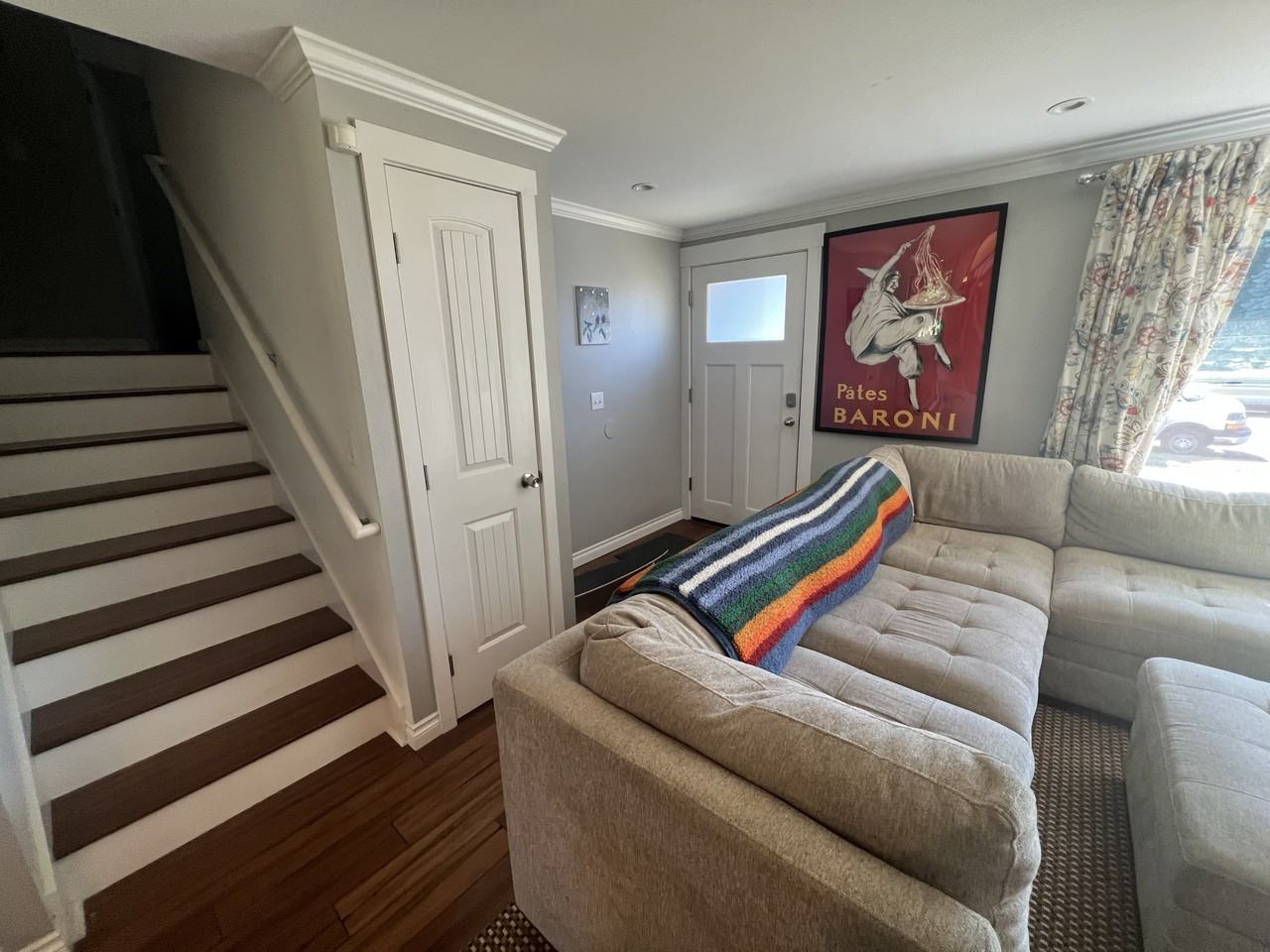 98 Sw Hartley Ave #NA - Photo 2 of 6