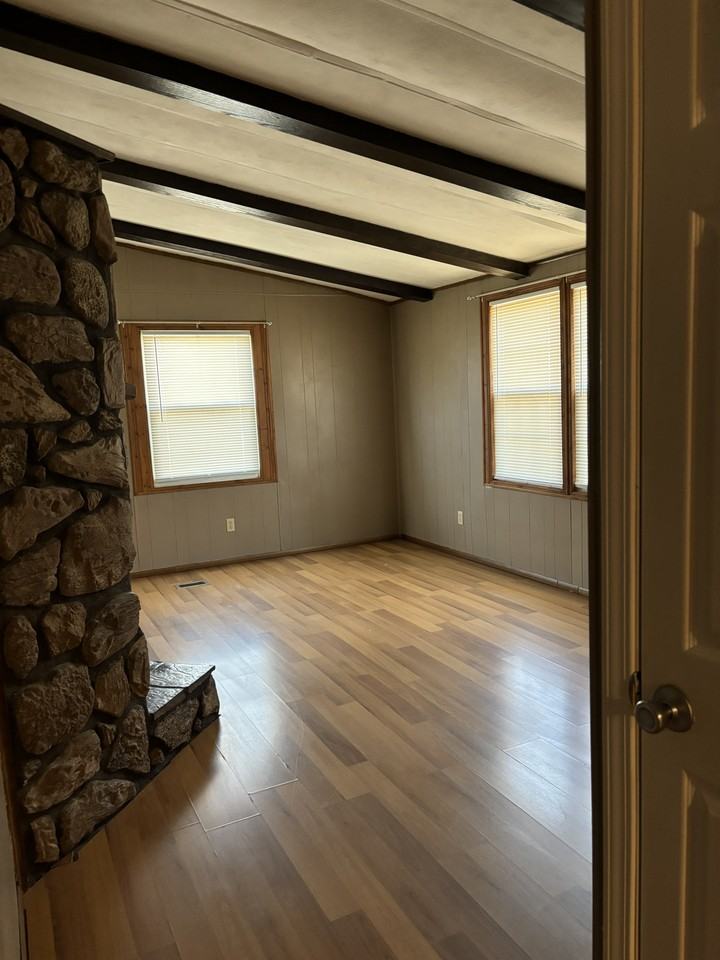 801 Sycamore St #NA - Photo 2 of 10