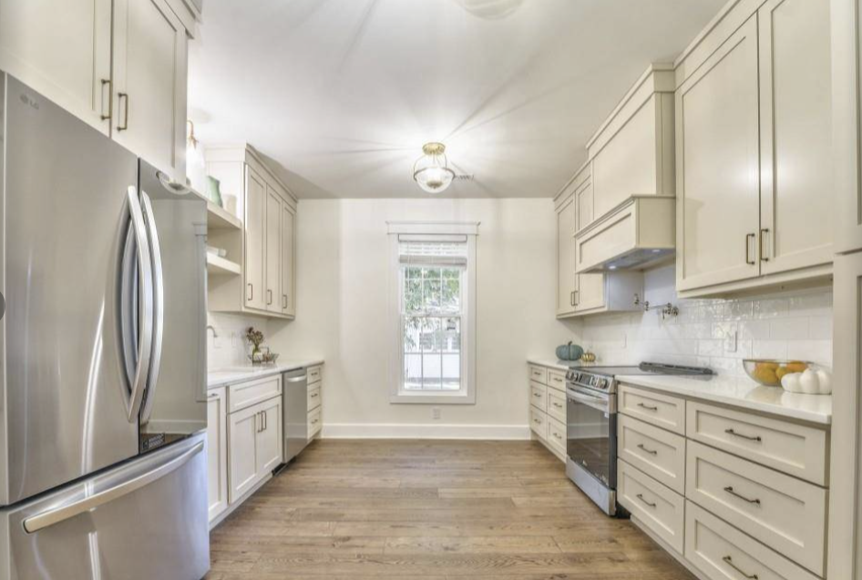 412 2nd Ave #NA - Photo 6 of 8