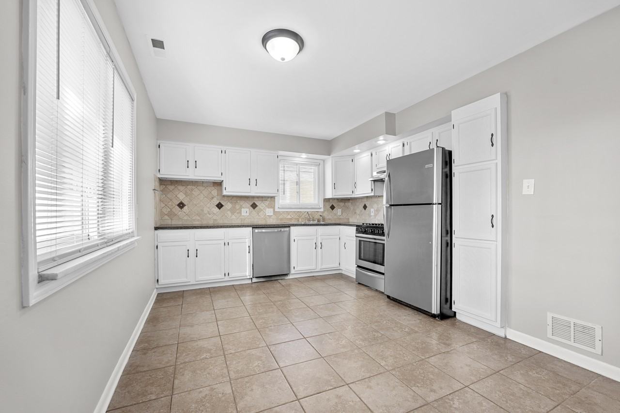 4290 Norwood Dr #1 - Photo 4 of 17