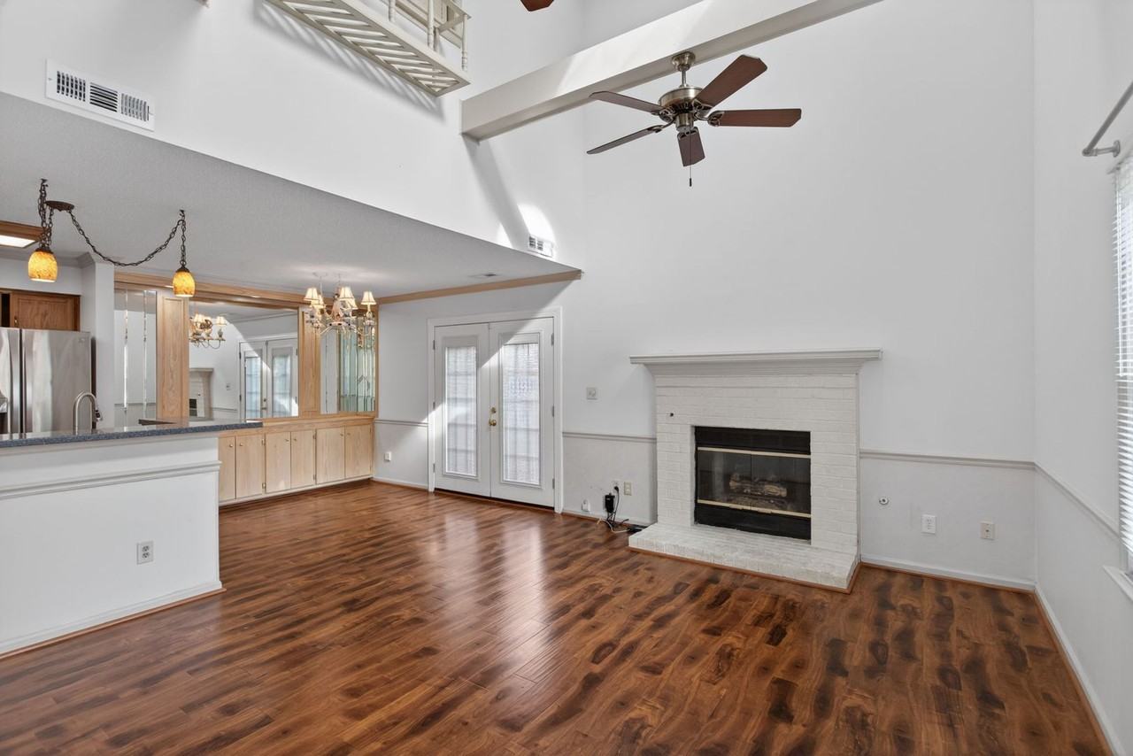 217 Resolution Dr - Photo 3 of 22