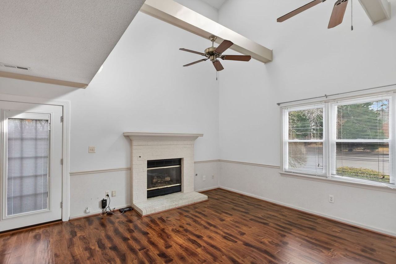 217 Resolution Dr - Photo 6 of 22