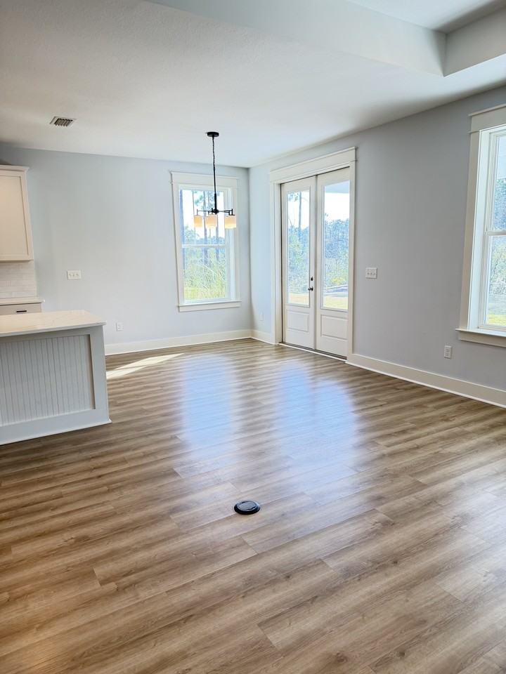 300 Foxtail Way #NA - Photo 6 of 9