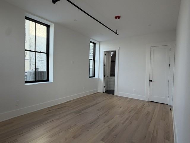 4042 Broad St - Photo 7 of 12