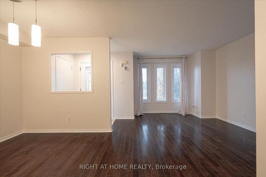 511 Church Street North - Photo 6 of 8