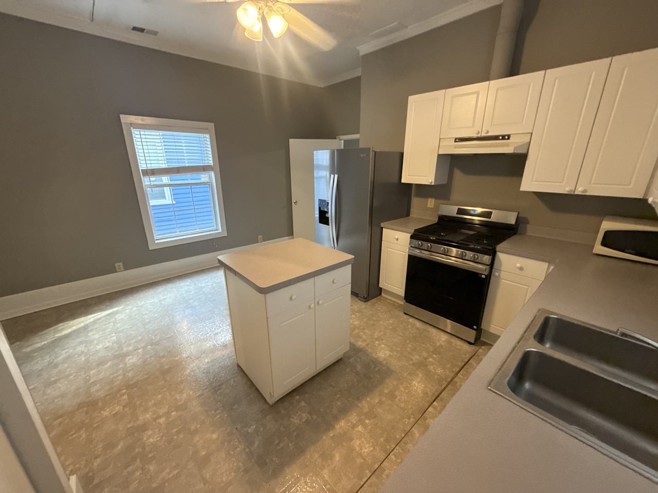 1003 Curran St Nw #1 - Photo 7 of 17