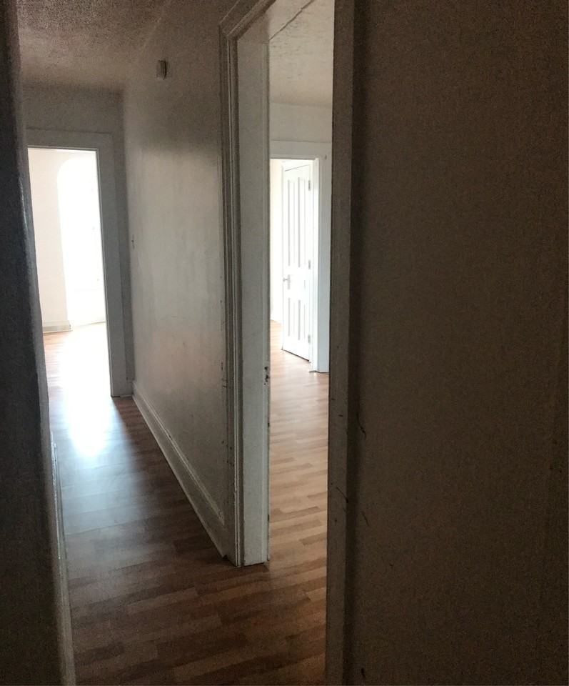 556 Pennsylvania Ave #2 - Photo 3 of 7