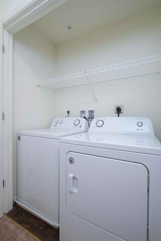 290 Oakridge Dr - Photo 6 of 10