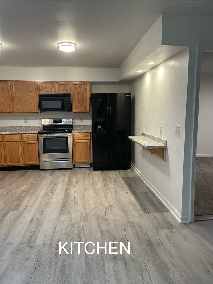 2140 Crystal St #1 - Photo 6 of 20