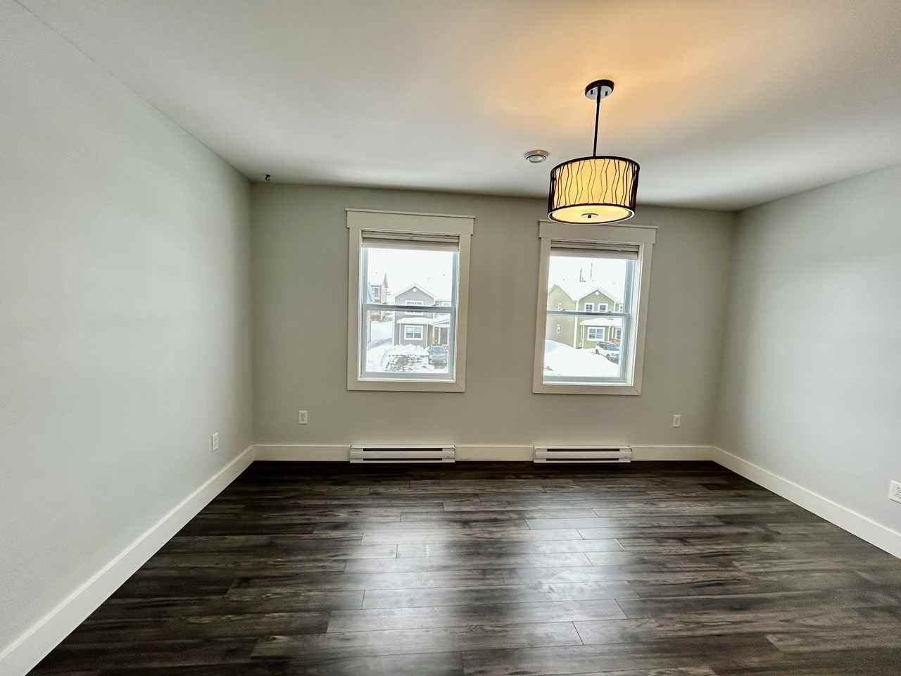 4 Guernsey Pl #4 - Photo 6 of 10