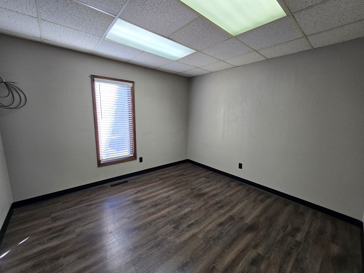 2307 Falls Ave #1 - Photo 3 of 13